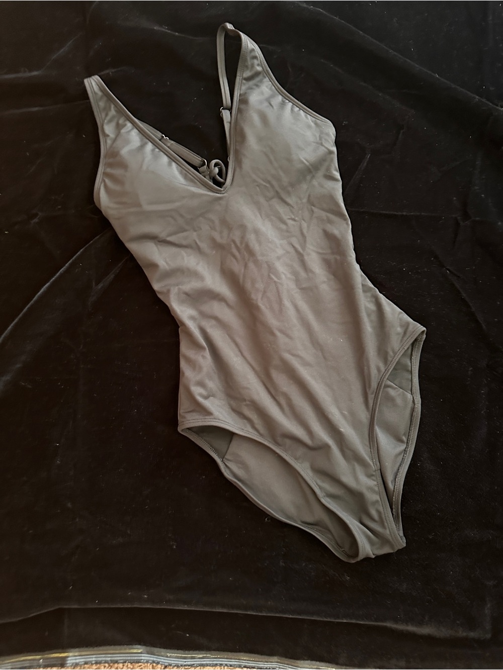 Sculpting black One-Piece Swimsuit with V-Neck